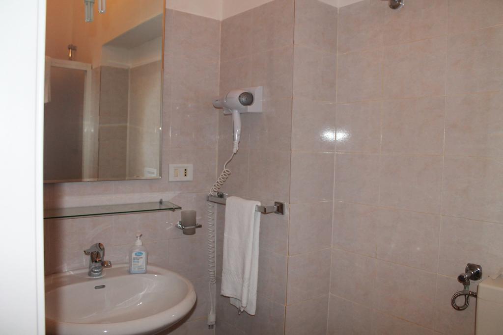 فيوميتشينو B&B Giorgia Airport المظهر الخارجي الصورة